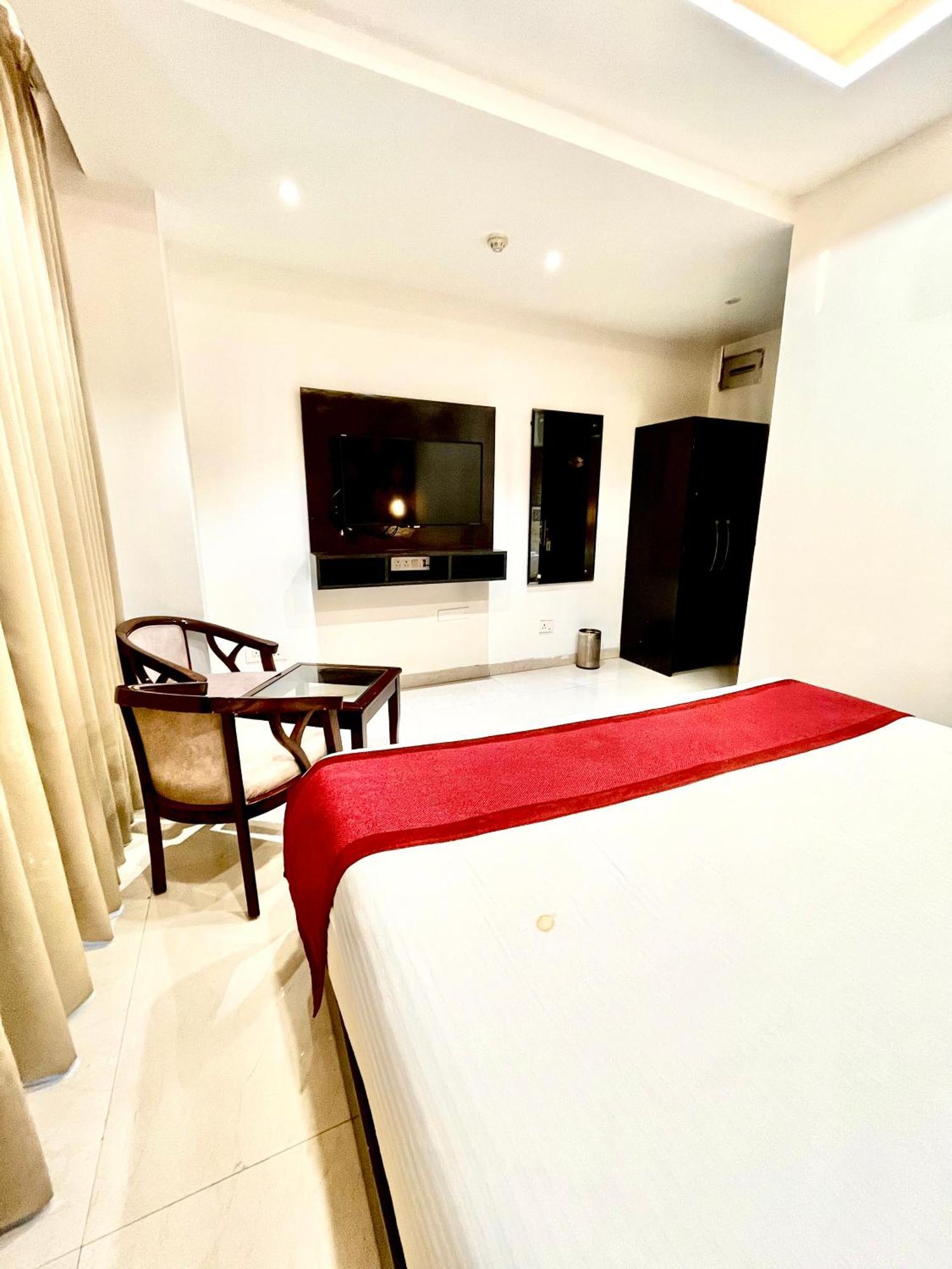 Hotel Northview Park By Lycoris !! Top Rated & Most Awarded Property In Tricity Zirakpur Exterior photo